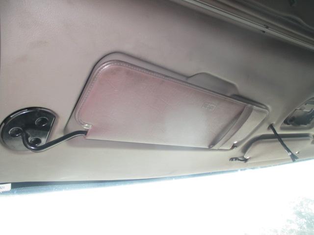 2012 Peterbilt 587 Sun Visor Interior