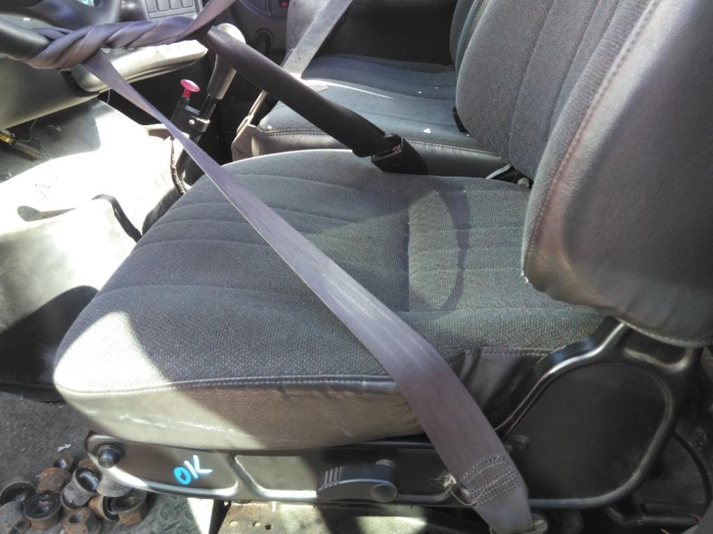GMC C7500 SEAT FRONT Left 3834447