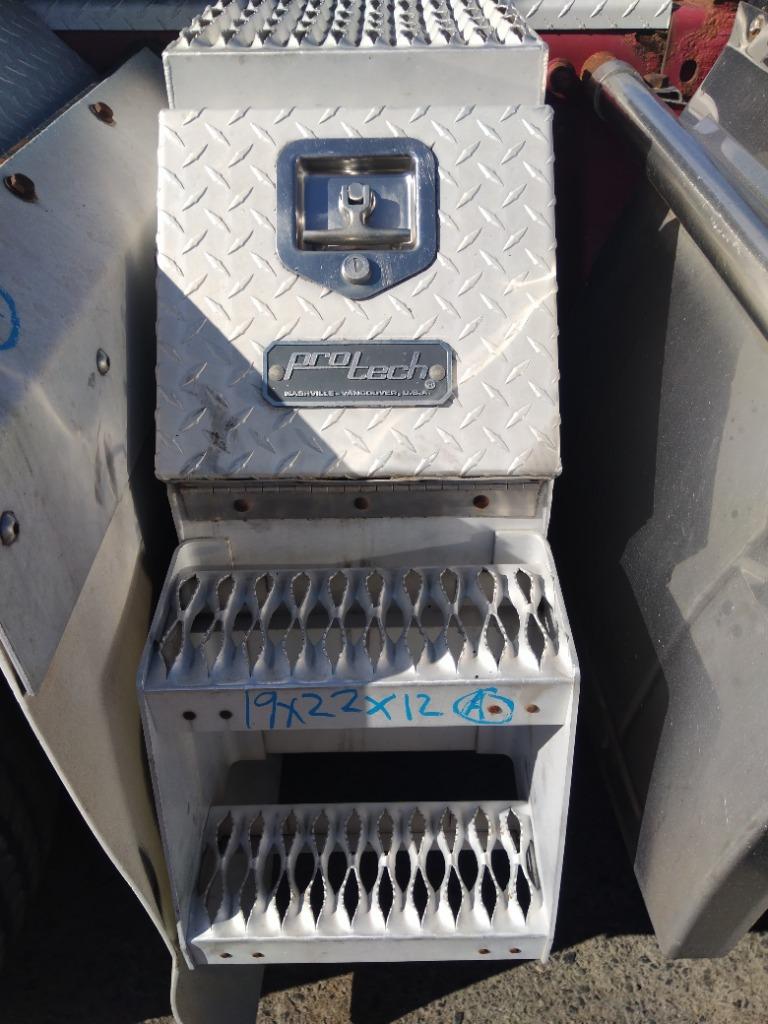 Replaces 2006 PROTECH STEP TOOL BOX , WA