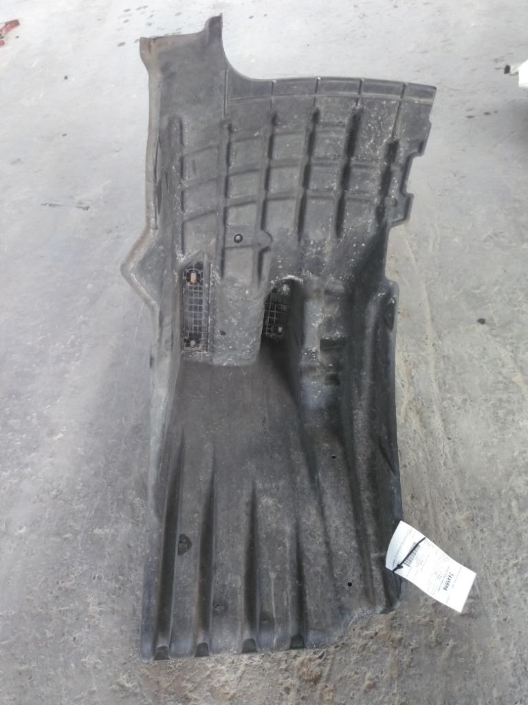 FREIGHTLINER CASCADIA 126 FENDER SPLASH SHIELD/GUARD 3704706